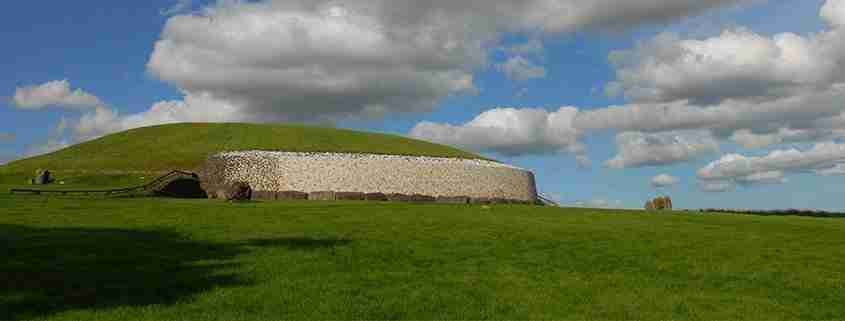 La tomba di Newgrange in Irlanda