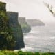 Le Cliffs of Moher all'alba, senza la folla turistica diurna