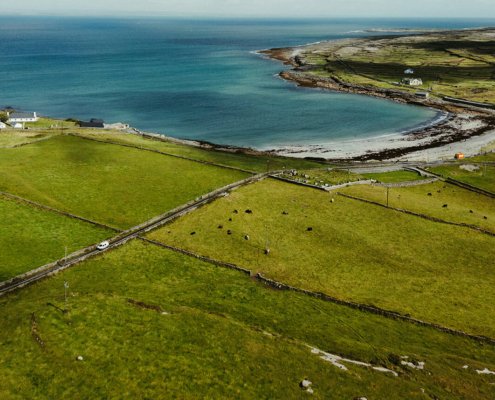 Il forte preistorico di Dun Aengus sulla scogliera di Inis Mór