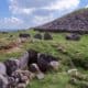 Il Cairn T di Loughcrew sulla collina di Carnbane East