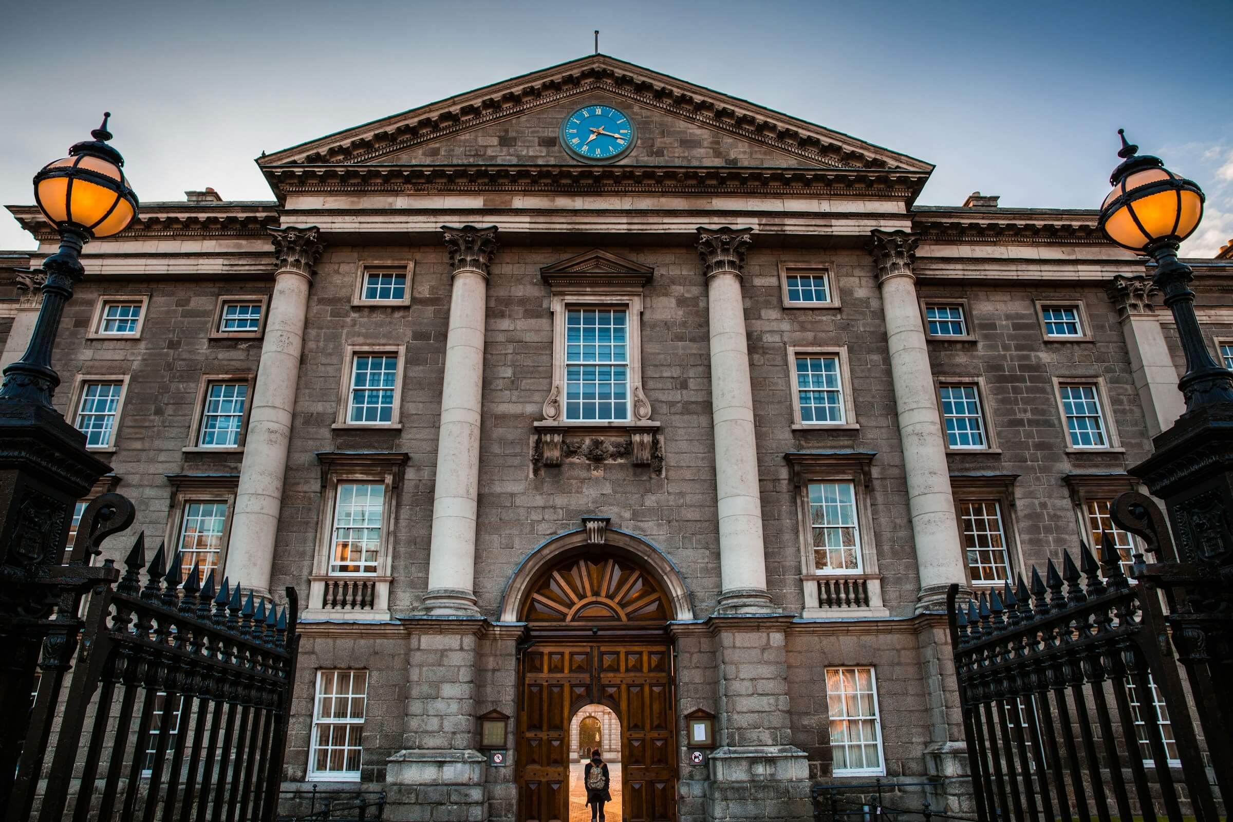 La facciata d'ingresso del Trinity College